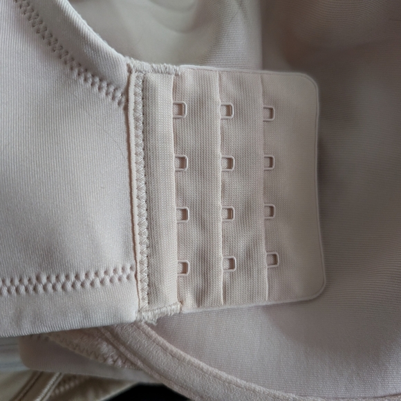 Lot of 5 Vanity Fair Beauty Back Smoothing Minimizer Bra - Picture 3 of 5